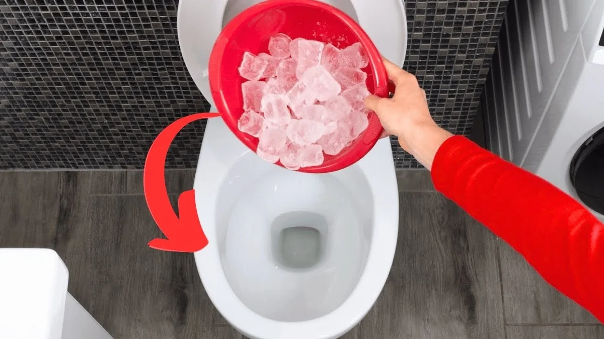 Ledová tříska v záchodě funguje lépe než kukuřičný škrob - image 1