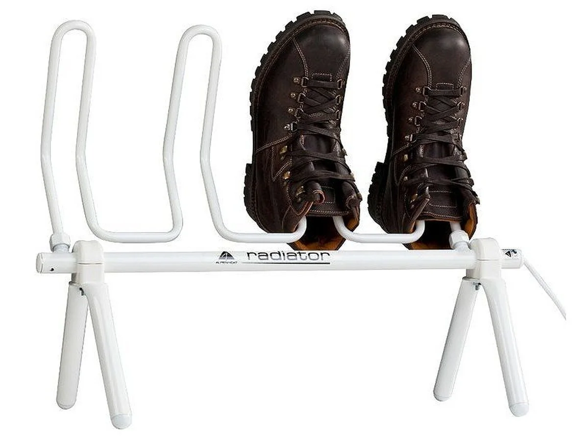 Nikdy více nesuš boty na radiátoru: jednu noc a kůže je pryč - image 1