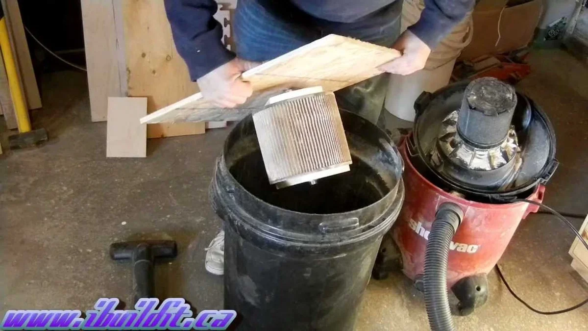 Starý ponožka jako filtr do vysavače – prodlouží jeho životnost o roky - image 1