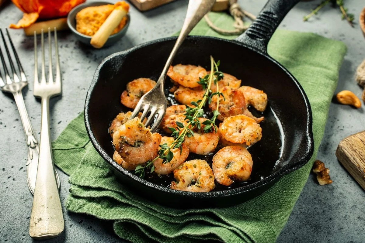 Sůl a citron na pánev: jak zničit připálené zbytky bez chemie