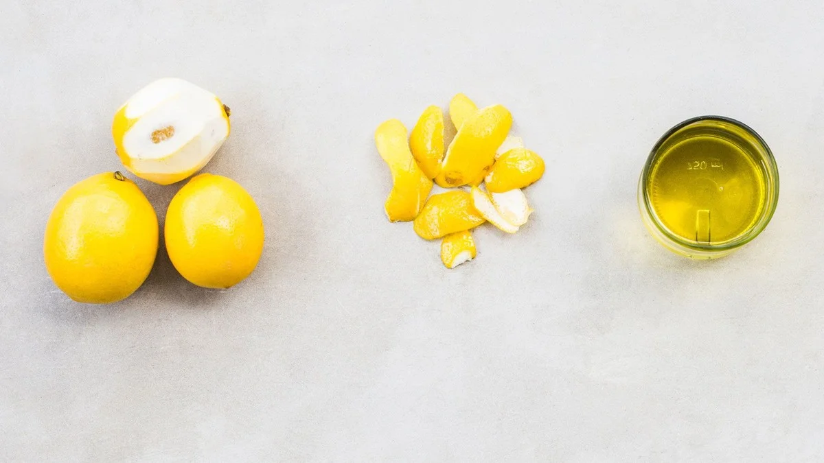 Citrónová kůra do sprchy: domácí trik proti vodnímu kalkanu - image 2