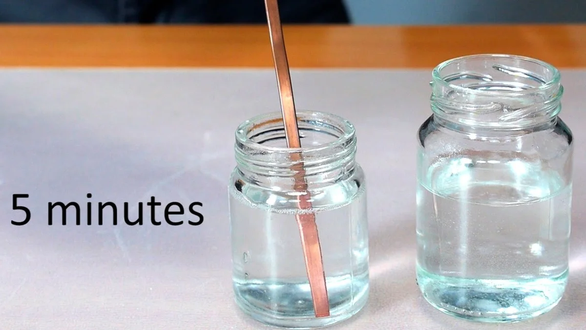 Jedlá soda s trochou octanu: jak vyleštit starou měď na zrcadlový lesk za minutu - image 2