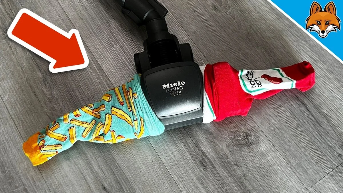 Použijte starý ponožku jako filtr na vysavač – zvýší jeho výkon o polovinu - image 2