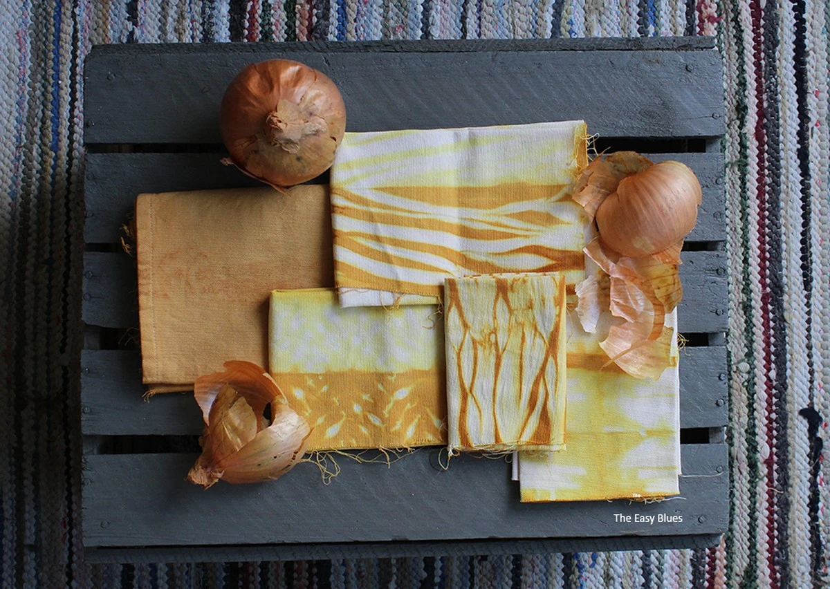 Cibulová slupka za radiátor? Staří tesaři ji používají proti plísni