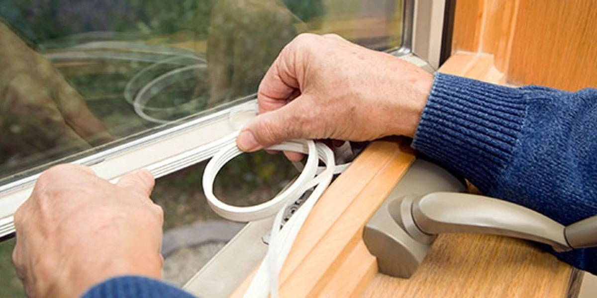 Hliníková fólie na těsnění oken – staletý trick českých babičky selhání - image 2