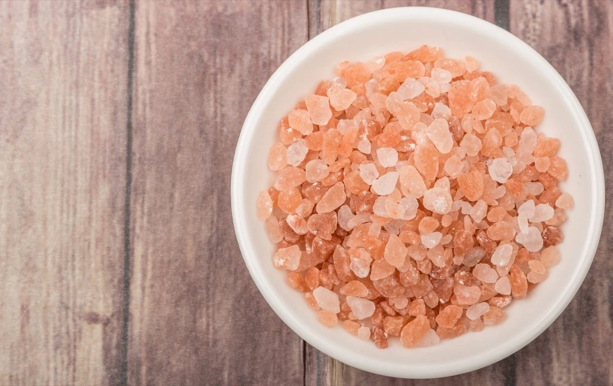 Obyčejná sůl v koupelně: když ji správně umístíte, vytopíte levněji - image 1