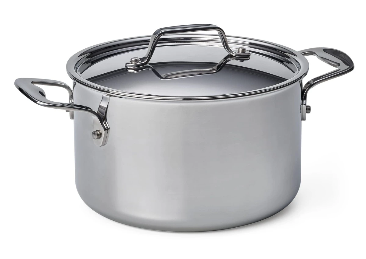 Sůl a ocet do kastrolu: jak vrátit lesk staré nerezové nádobí