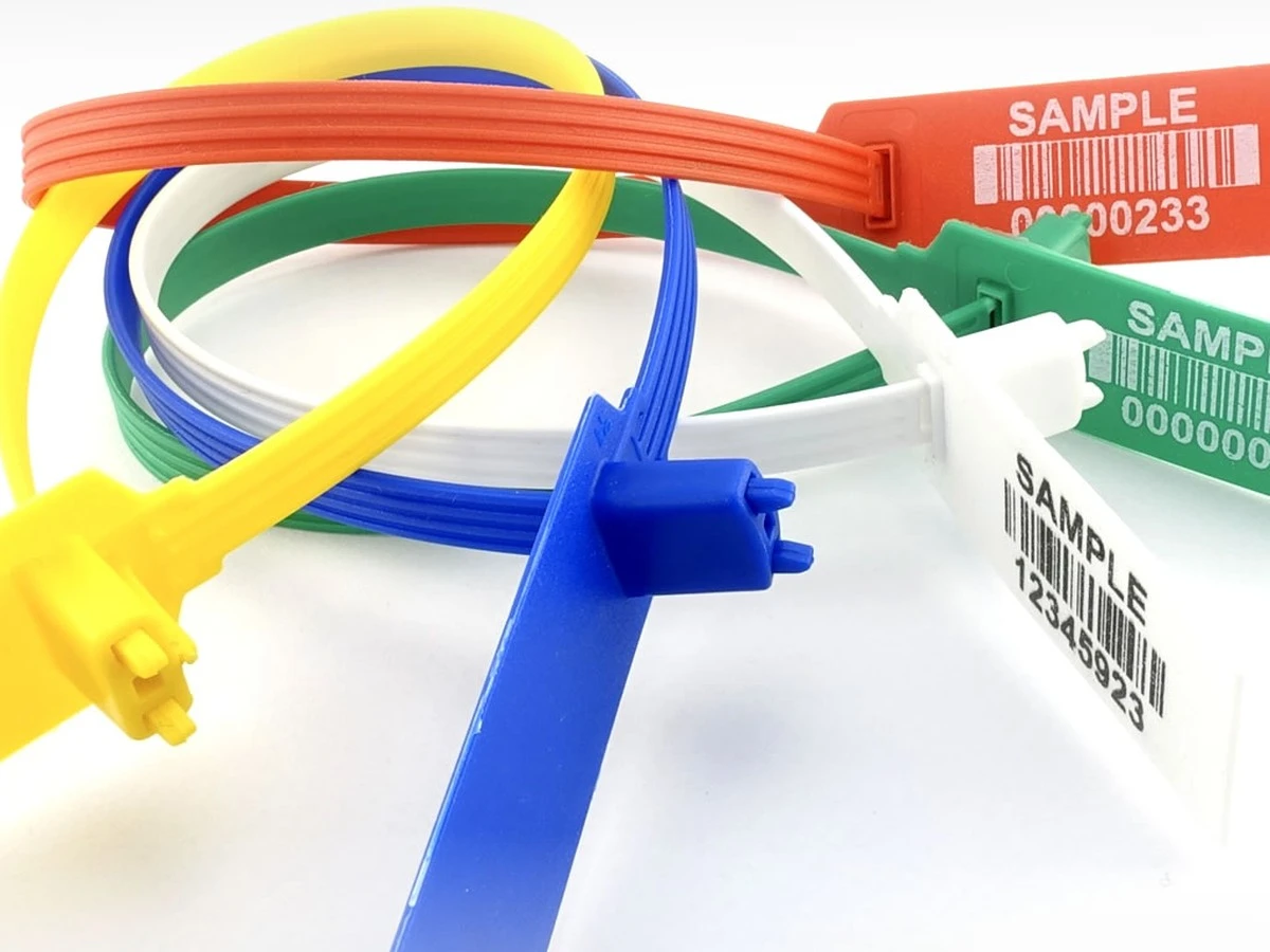 Sůl na těsnění plastových obalů prodlouží jejich životnost o měsíce