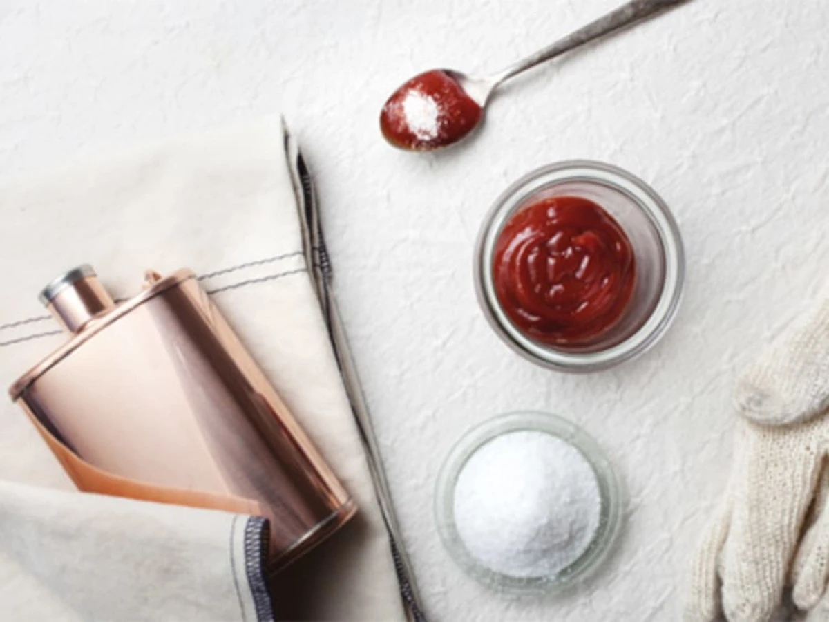 Ketchup místo leštidla? Proč to domácí mistři používají na měď