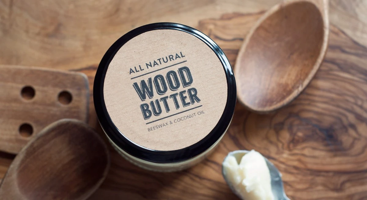 Kníry z másla na poškrábané dřevo: řešení, které funguje lépe než vosk