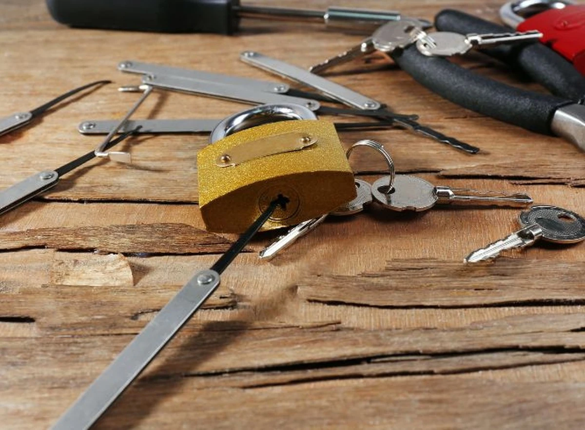 Кокосова олія на замках дверей: чому мастери це приховують - image 2