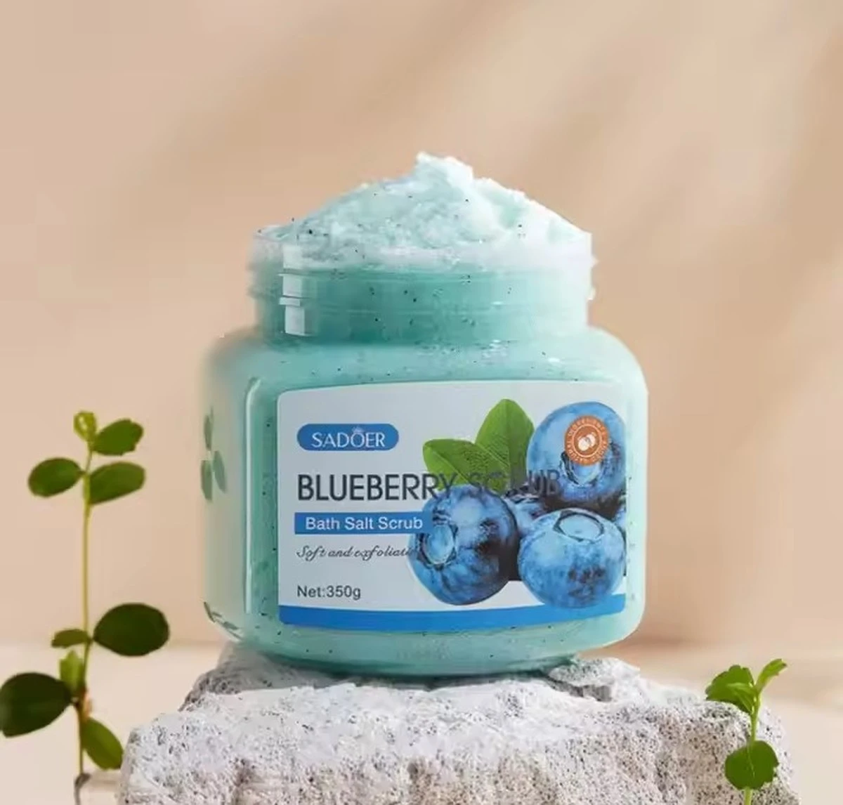 Obyčejná sůl ve sprše změní barvu vody – a vaši pleť zachrání - image 2