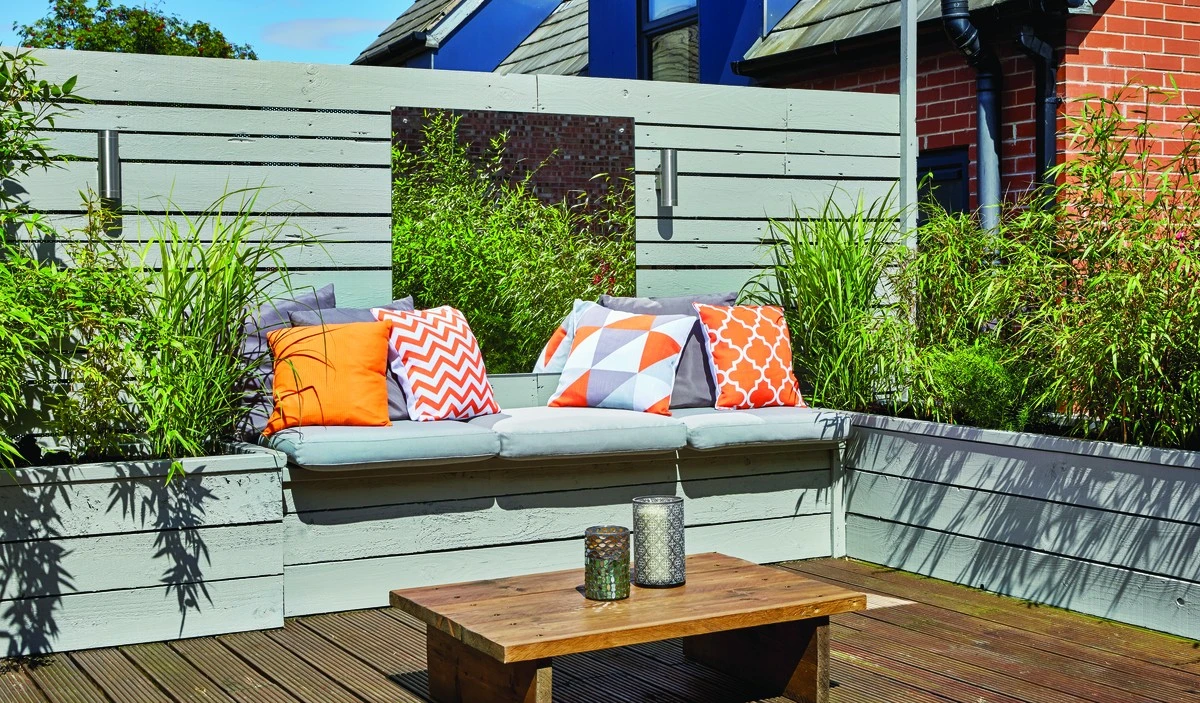 Tesaři vám řeknu: nikdy nemalujte dřevo v letních měsících - proto ne - image 1